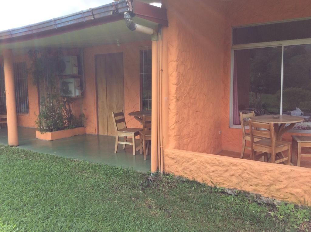 Hotel Cabinas Los Guayabos La Fortuna Exteriér fotografie