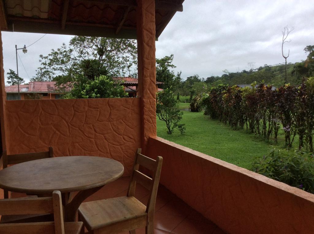 Hotel Cabinas Los Guayabos La Fortuna Exteriér fotografie