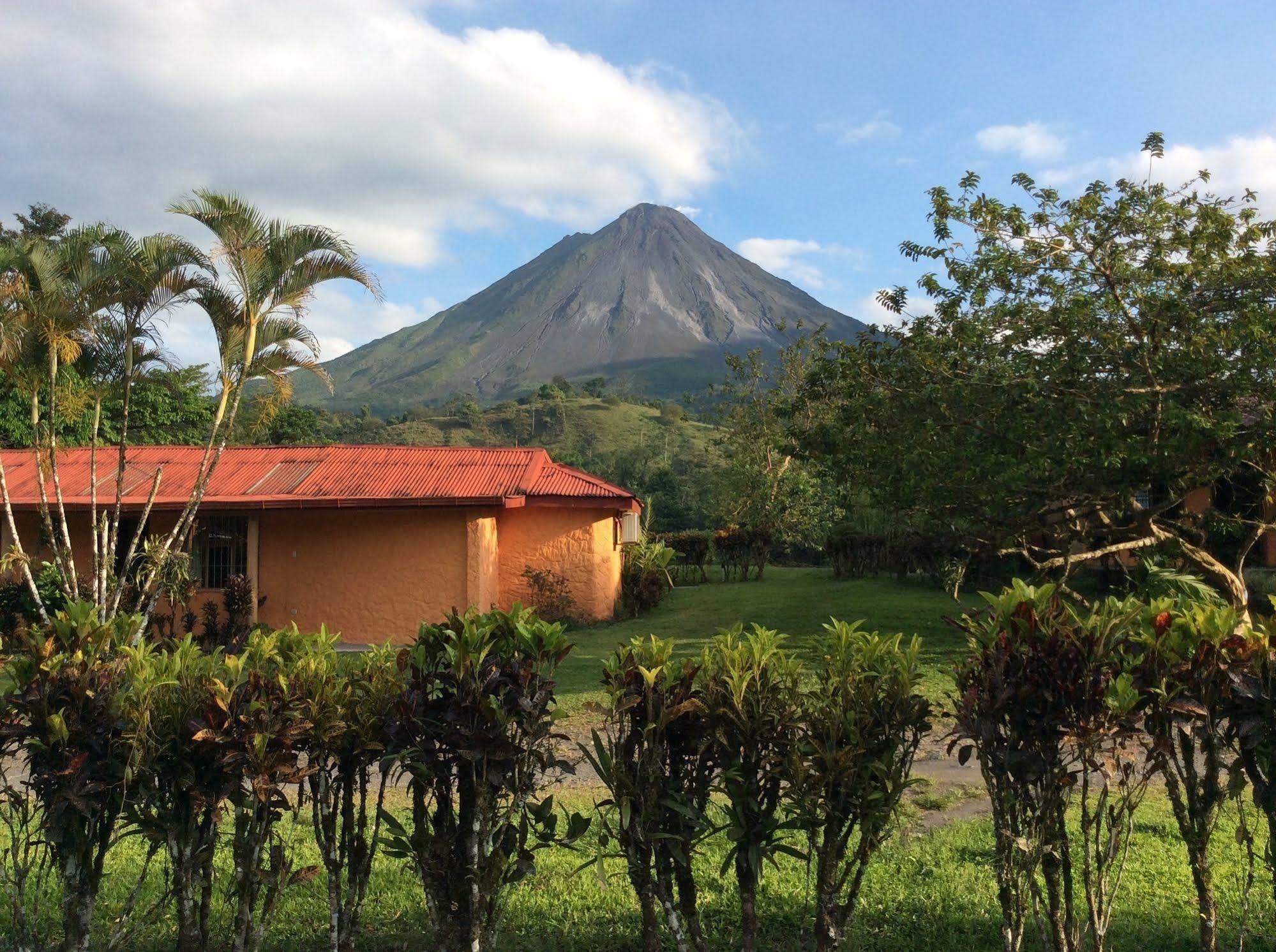 Hotel Cabinas Los Guayabos La Fortuna Exteriér fotografie